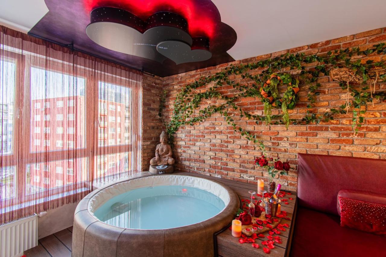 Jacuzzi - - Bdsm - Extra Luxury - Ev Chargger - Valentine's Day - Red - Flexible Selfcheckins 28 Appartamento *
