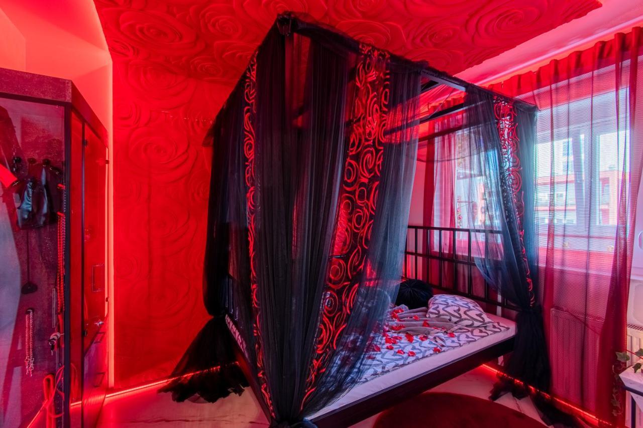 Jacuzzi - - Bdsm - Extra Luxury - Ev Chargger - Valentine's Day - Red - Flexible Selfcheckins 28 * Zagabria
