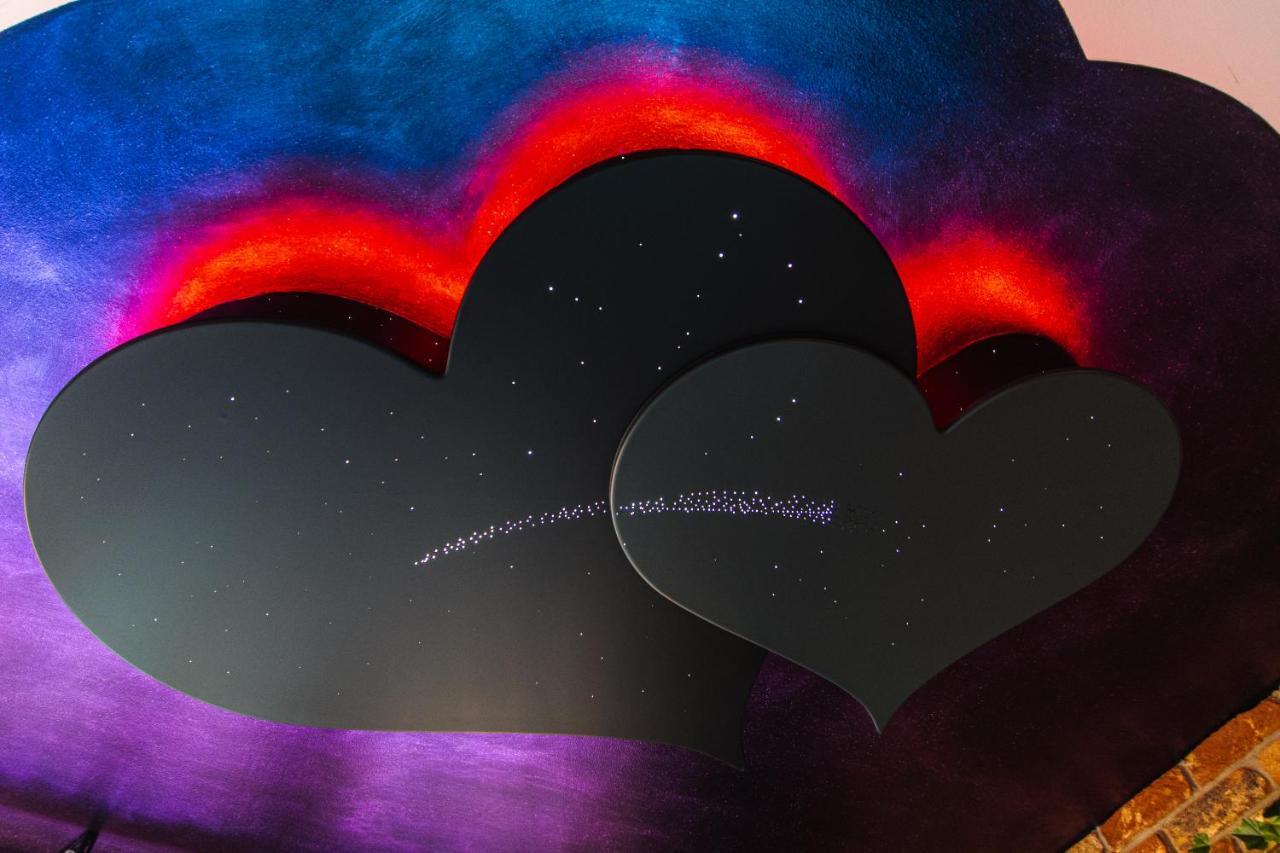 Jacuzzi - - Bdsm - Extra Luxury - Ev Chargger - Valentine's Day - Red - Flexible Selfcheckins 28 Apartmán *