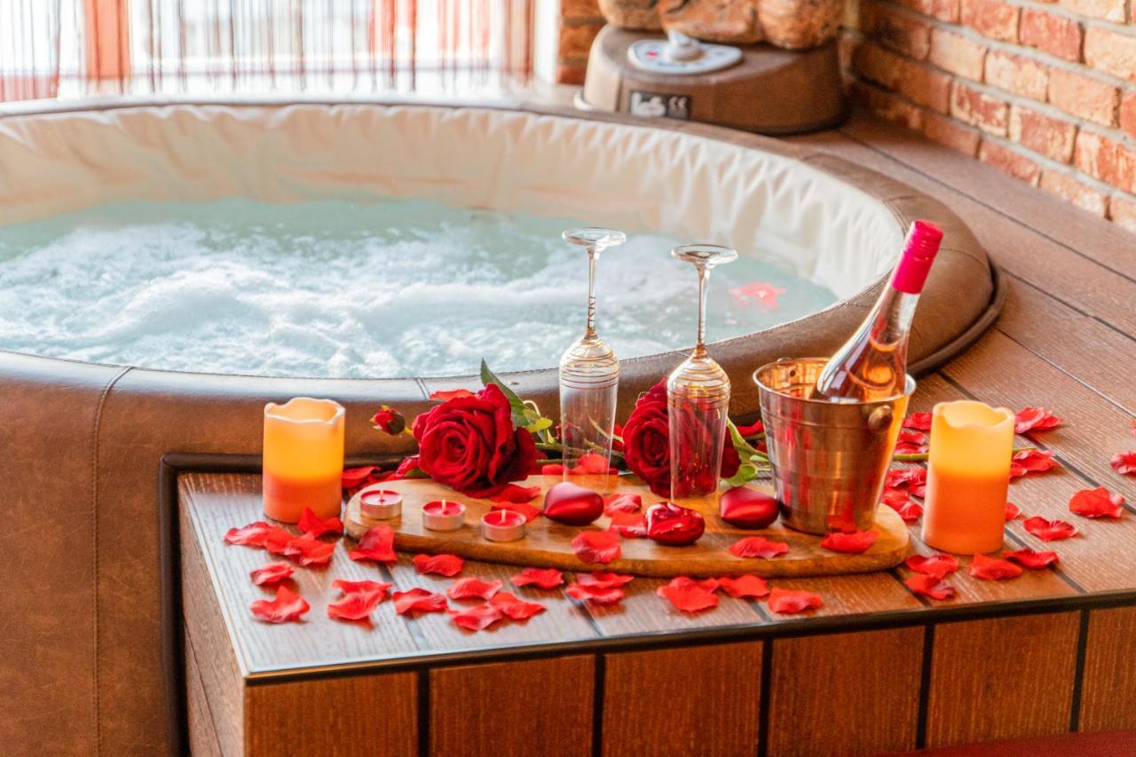 Jacuzzi - - Bdsm - Extra Luxury - Ev Chargger - Valentine's Day - Red - Flexible Selfcheckins 28 Apartmán Záhřeb