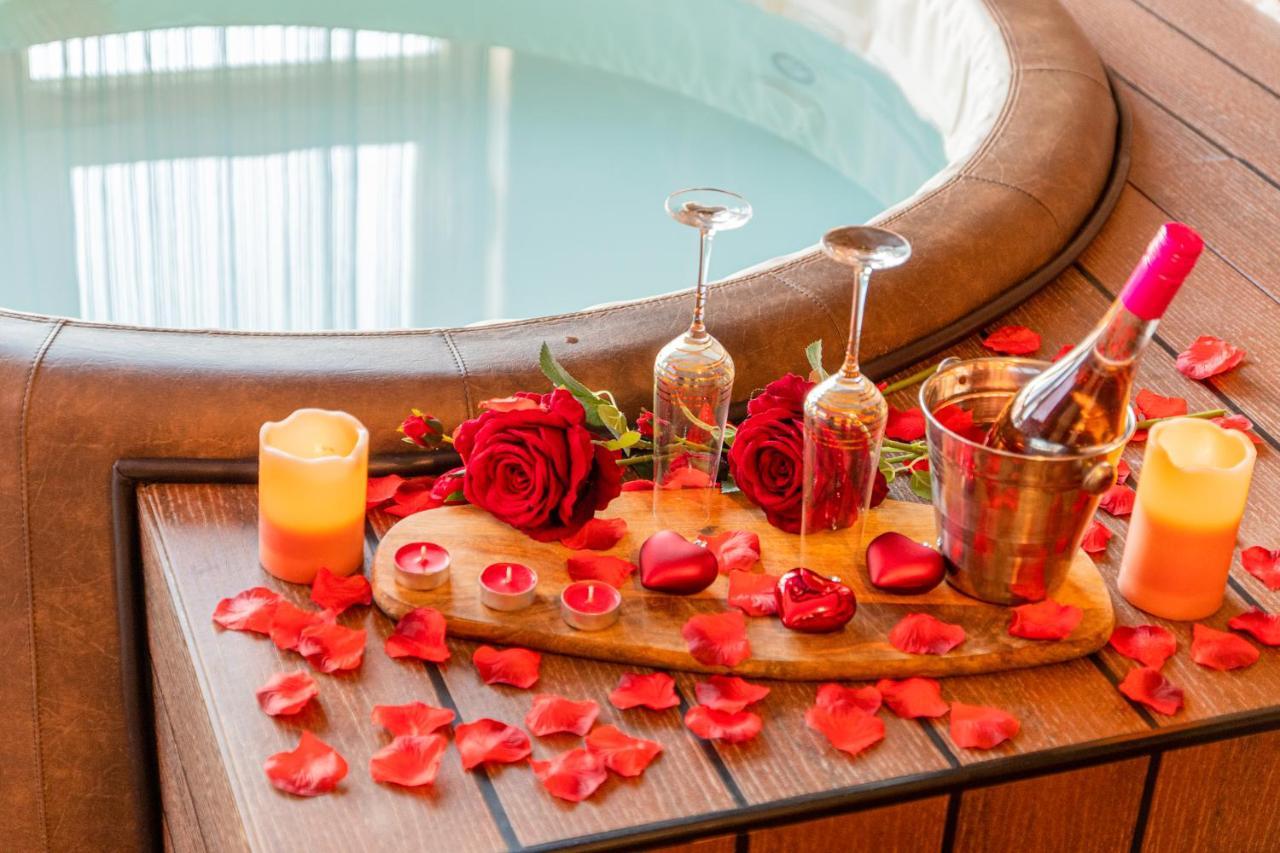 Jacuzzi - - Bdsm - Extra Luxury - Ev Chargger - Valentine's Day - Red - Flexible Selfcheckins 28 Apartmán *