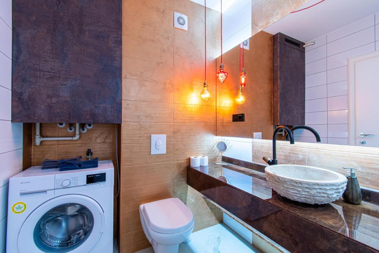 Jacuzzi - - Bdsm - Extra Luxury - Ev Chargger - Valentine's Day - Red - Flexible Selfcheckins 28 Zagabria